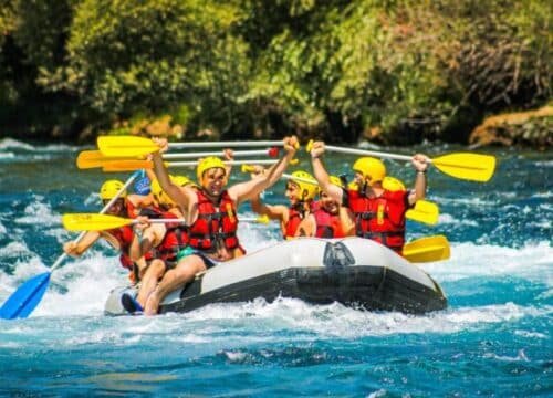 Aventura com Rafting no Rio Mendoza